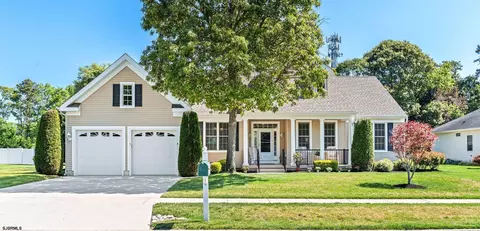 210 Castle Pine Dr, Egg Harbor Township, NJ 08234