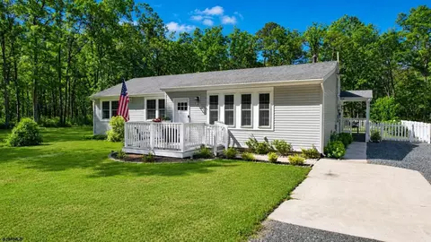 328 W Moss Mill Rd, Egg Harbor City, NJ 08215