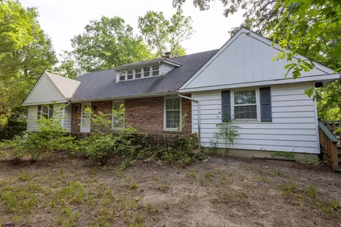 6080 Birch St, Mays Landing, NJ 08330