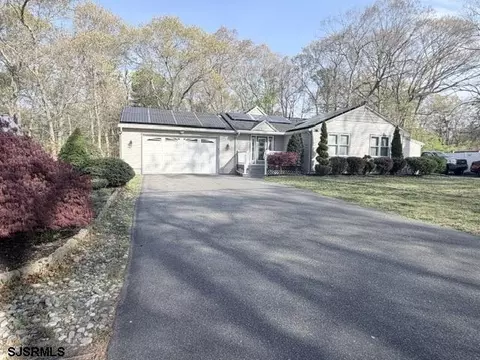 727 S 4th Ave, Galloway Township, NJ 08215