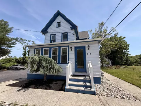 616 W Ocean Heights Ave, Linwood, NJ 08221