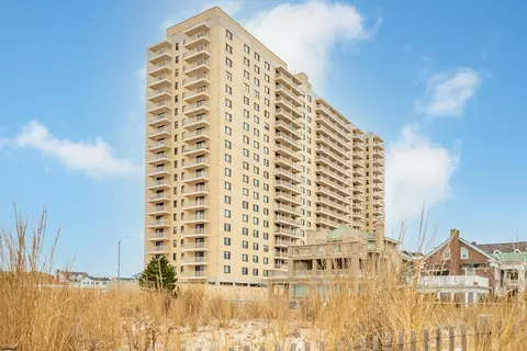 5000 Boardwalk #1713, Ventnor, NJ 08402