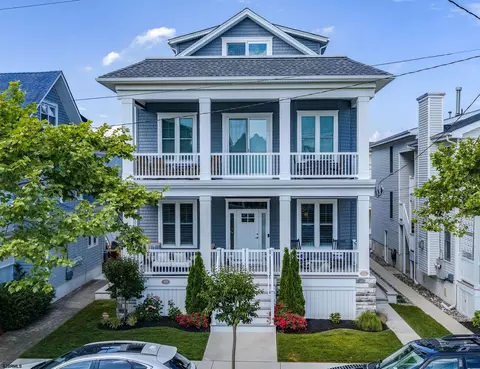 809 Park Pl #1, Ocean City, NJ 08226