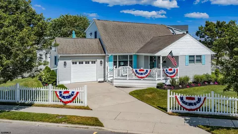 5229 Bay Ave, Ocean City, NJ 08226
