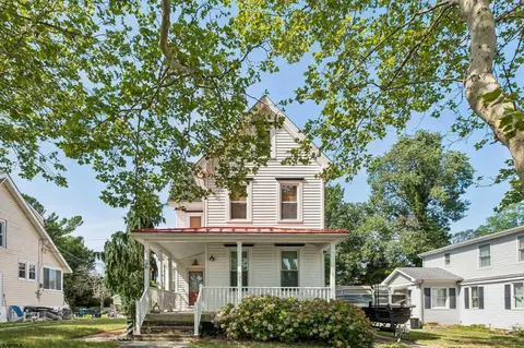 26 W Meyran St, Somers Point, NJ 08244