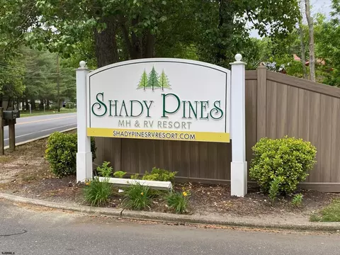 443 S 6th Ave, Galloway, NJ 08205