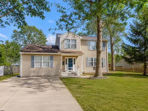 422 Upas Ave, Galloway, NJ 08205