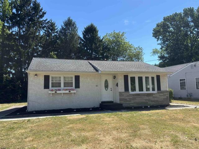 11 Oxford Dr, Somers Point, NJ 08244