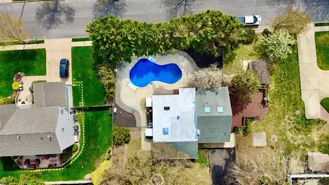 11 Dani Dr, Northfield, NJ 08225