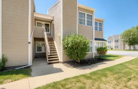 131 Driftwood Ct #25, Galloway, NJ 08205