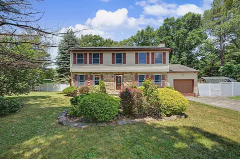 440 S Camelback Dr, Absecon, NJ 08205