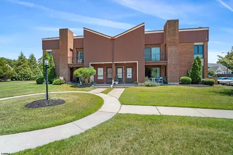 11 Shore Road E Shore E3 Rd #E3, Somers Point, NJ 08244
