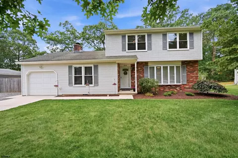 4240 Fairway Dr, Mays Landing, NJ 08330