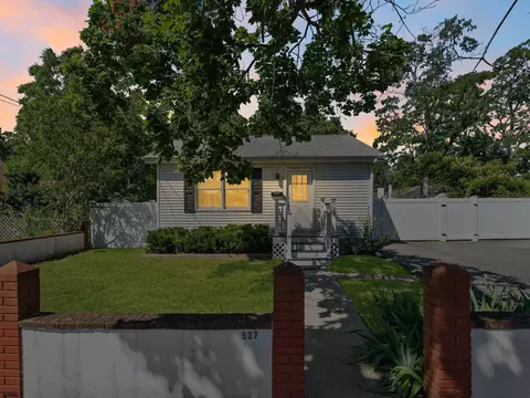 527 Chestnut Ave, Northfield, NJ 08225