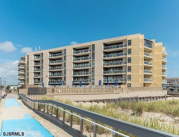 2700 Atlantic Ave #408, Longport, NJ 08403