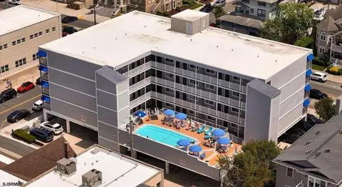 1008 Wesley Ave #305, Ocean City, NJ 08226