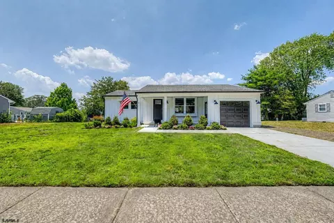 7 Violet Ln, Somers Point, NJ 08244