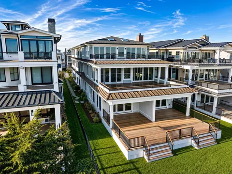 3035 Central Ave #2, Ocean City, NJ 08226
