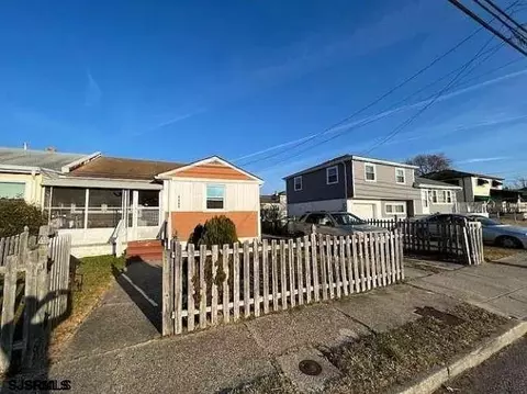 1141 N Michigan, Atlantic City, NJ 08401
