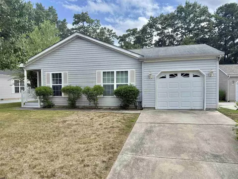 199 Pebble Beach Dr, Mays Landing, NJ 08330
