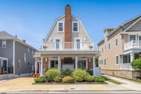 10 N Iroquois Ave, Margate City, NJ 08402
