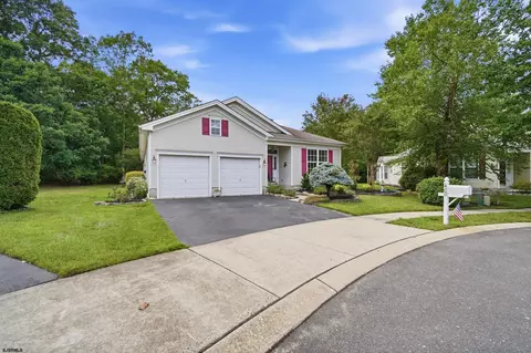 400 Kingston Ct, Galloway, NJ 08205