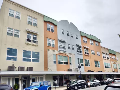 810 Asbury Ave #303, Ocean City, NJ 08226