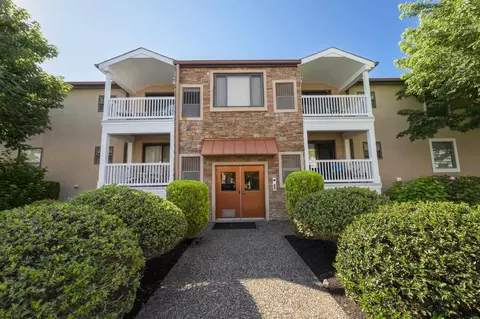 25 N Madison Ave #A-3, Margate City, NJ 08402