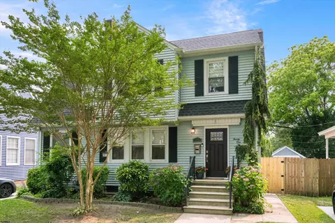 21 Laurel Ave, Linwood, NJ 08221