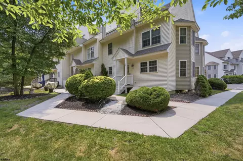 701 Jonathon #701, Egg Harbor Township, NJ 08234