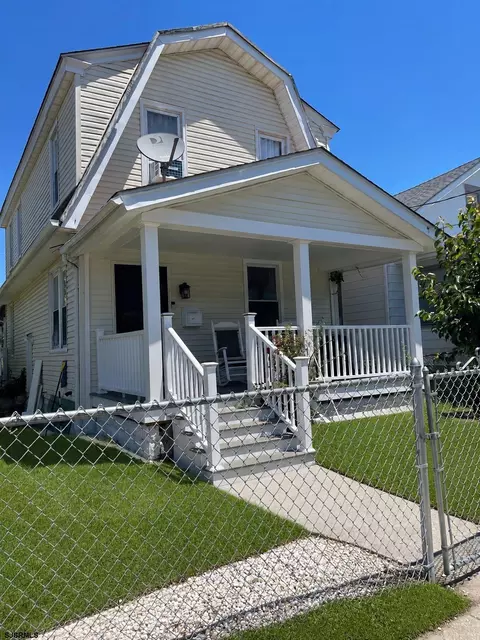 22 E Merion Ave, Pleasantville, NJ 08232