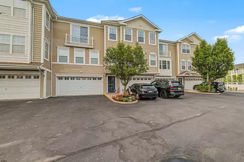 6 Bayside Dr #6, Somers Point, NJ 08244