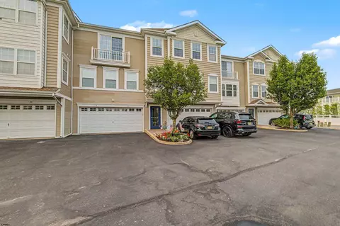 6 Bayside Dr #6, Somers Point, NJ 08244