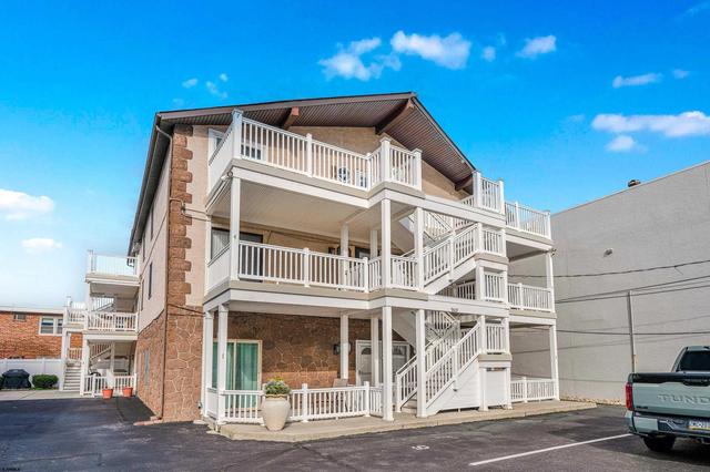 9609 Pacific Ave #8, Margate City, NJ 08402