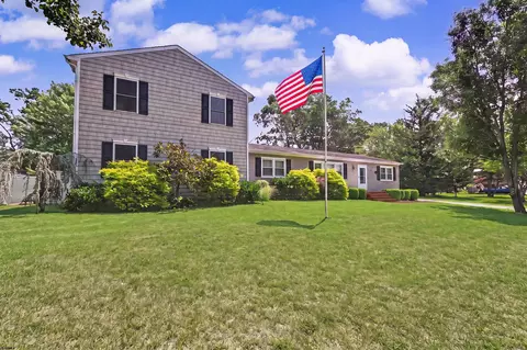703 David Ln, Egg Harbor Township, NJ 08234