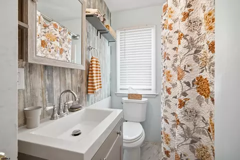 Bath - 3500 Bayshore Ave, Brigantine, NJ 08203 photo 1 of 1