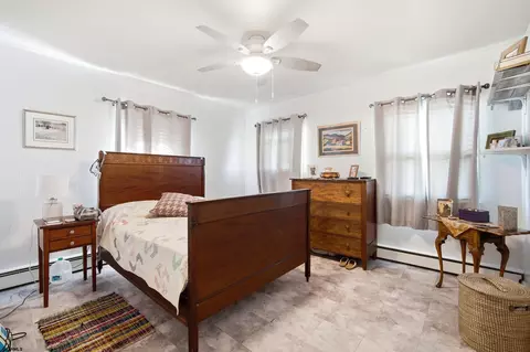Bedroom - 3500 Bayshore Ave, Brigantine, NJ 08203 photo 1 of 2