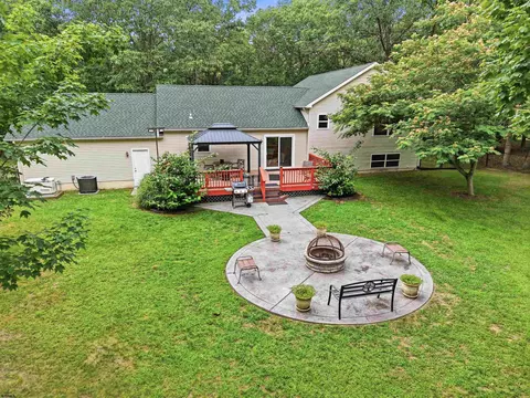 7318 3rd Ave, Mays Landing, NJ 08330
