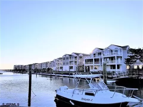 8 Neptune Dr #8, Somers Point, NJ 08244
