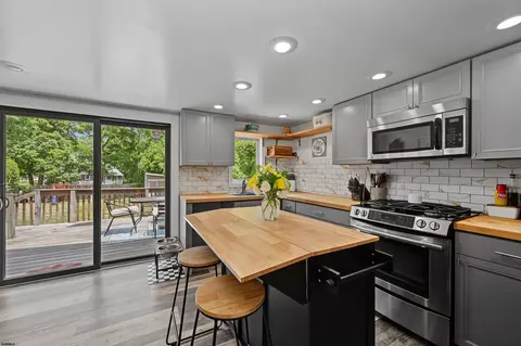 Kitchen - 613 E Biscayne Ave, Galloway, NJ 08205 photo 2 of 3