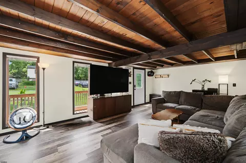 Living - 613 E Biscayne Ave, Galloway, NJ 08205 photo 2 of 3