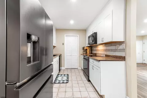 Kitchen - 217 E Ridgewood Ave, Galloway, NJ 08205 photo 2 of 5