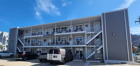 9315 Atlantic Ave #33, Margate City, NJ 08402