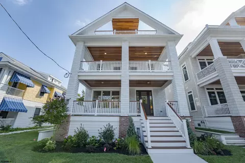 827 Saint Charles Pl, Ocean City, NJ 08226
