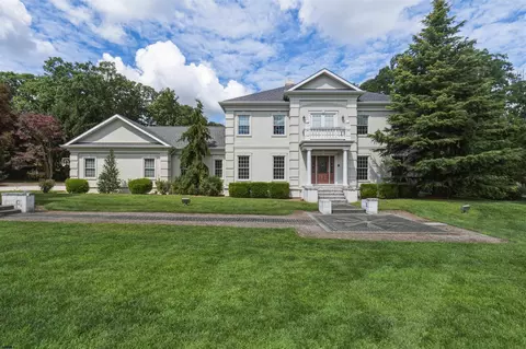 1880 Brookfield St, Vineland, NJ 08361