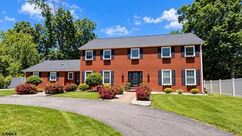 2460 Buttonwood Dr, Vineland, NJ 08361