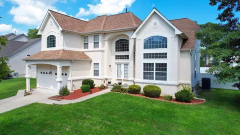 26 Daisy Dr, Egg Harbor Township, NJ 08234
