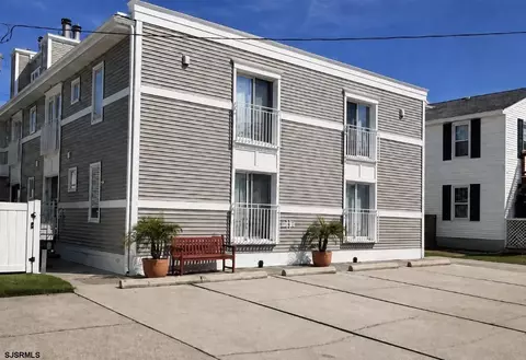 21 S Madison Ave #2, Margate City, NJ 08402