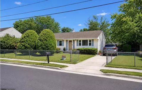 205 Eagon Ave, Egg Harbor Township, NJ 08234
