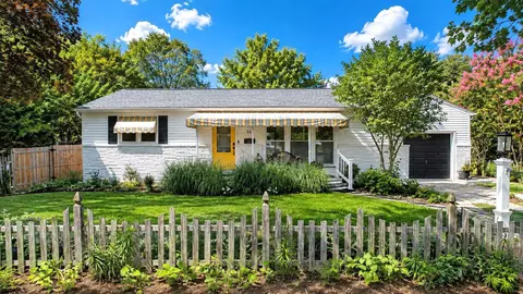 33 E Rosedale Ave, Northfield, NJ 08225